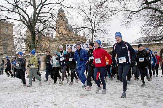 Start Neujahrslauf 2008 (Fioto: MartiN Schmitz)